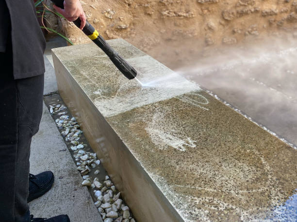 Best Garage Pressure Washing  in Banning, CA